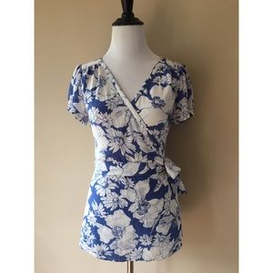 VTG Banana Republic Blue Floral 100% Silk Wrap Top